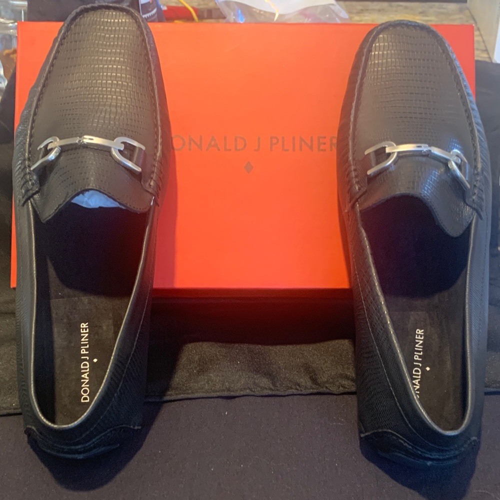 Donald J. Pliner Black lizard print Men's Loafers